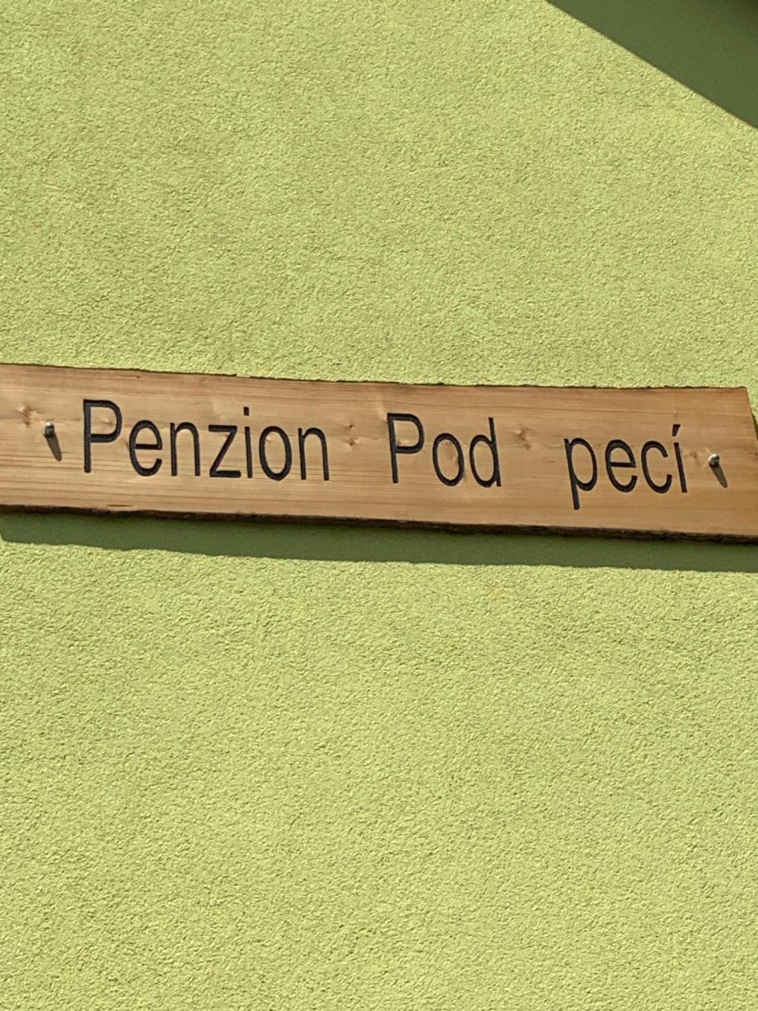 Penzion Pod Peci Lenora 외부 사진